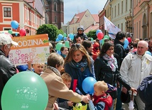 „Kierunek: Rodzina”  – to przesłanie tegorocznych marszów w całej Polsce