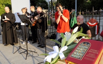 Ewangelizatorzy opuścili kościoły i wyszli na ulice