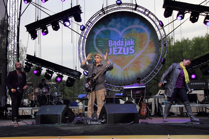 Koncert "Bądź jak Jezus" 2013 cz. 2