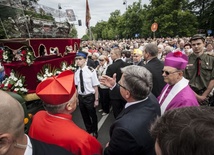 Męczennik na prezydenckiej lawecie