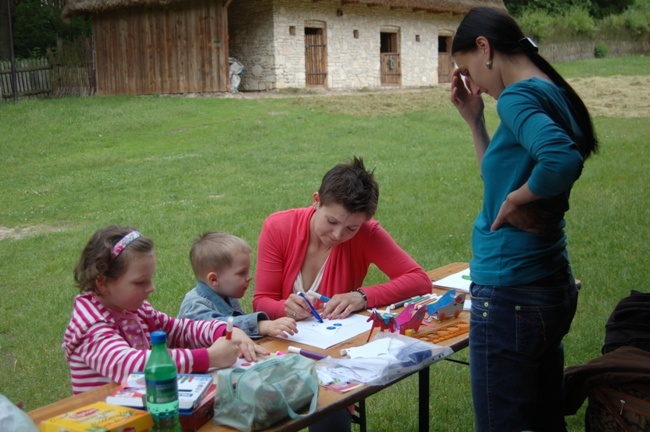 Cukierkowe róże na Dzień Dziecka