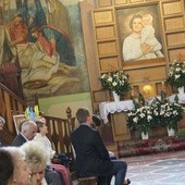 Boczny ołtarz w kościele poświęcony jest św. Joannie