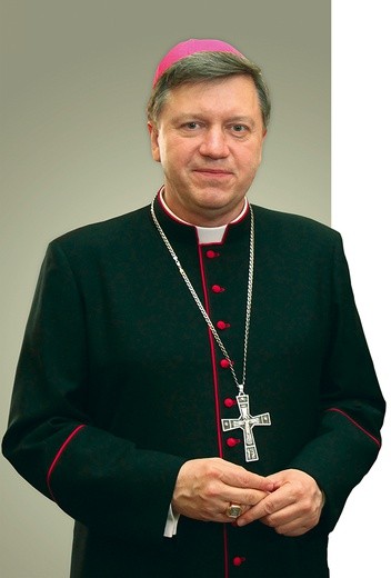 – Żadnego z rozwiązań katowickich nie będę na siłę przeszczepiał do Wrocławia. Mam wiele szacunku dla tego, co tam już funkcjonuje – mówi nasz nowy metropolita 