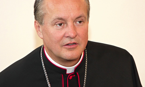  – Ciągle spotykam się z dowodami żywej wiary u księży pełnych entuzjazmu i rozmachu w działaniach duszpasterskich – mówi bp Jan Vokál