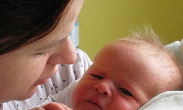 Będzie roczny urlop rodzicielski