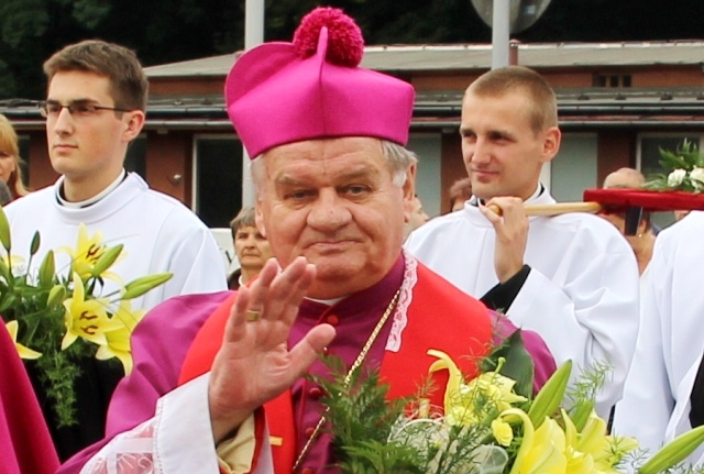 Bp senior Tadeusz Rakoczy kończy posługę