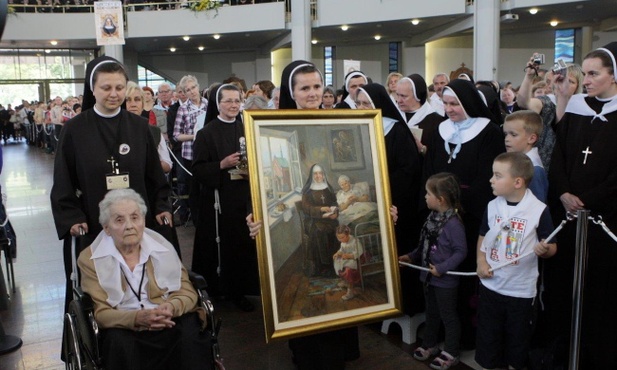 "Polska jest ojczyzną świętych"