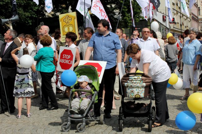 Marsz za życiem i rodziną w Bytomiu