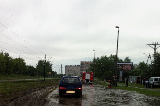 Oberwanie chmury nad stolicą Małopolski