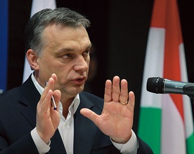 Premier Orbán odrzucił warunki, na jakich Międzynarodowy Fundusz Walutowy i Komisja Europejska chciały ratować węgierską gospodarkę. Wprowadził własne reformy. Dzisiaj Węgry to – jak na europejskie standardy – kwitnąca gospodarka