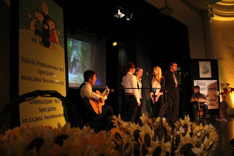 Nadanie imienia ks. Twardowskiego
