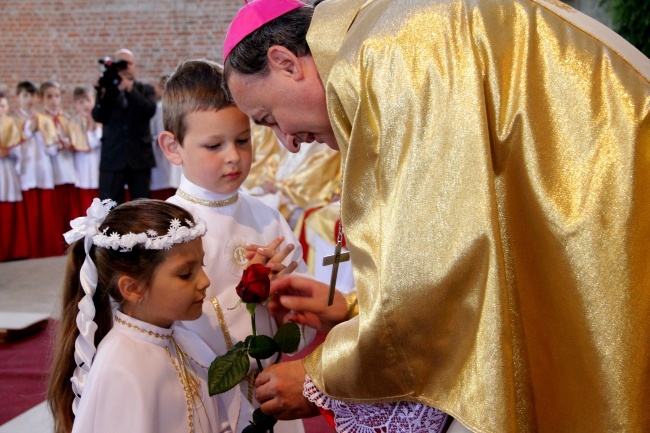 Gołkowice. Wmurowanie kamienia węgielnego