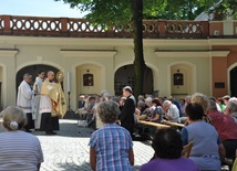 Cierpiący skarb Kościoła