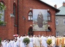 Muzeum przylega do kościoła serafitek.