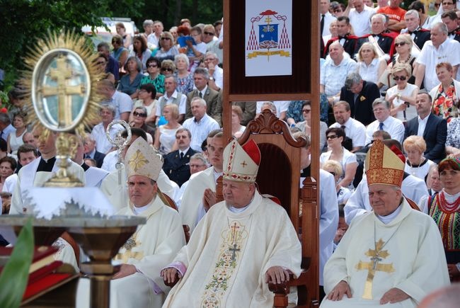 Uroczystości na Świętym Krzyżu