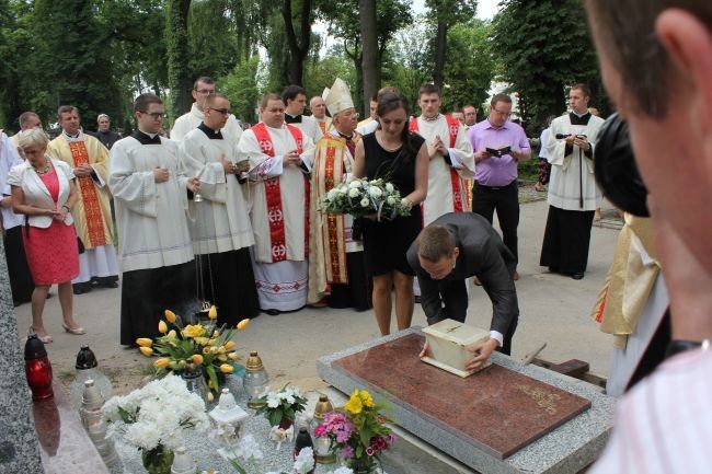 Pogrzeb dzieci zmarłych przed narodzeniem