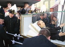  Sześć lat temu lubińscy salezjanie przeżywali podobne święto. Okazją było nawiedzenie parafii przez relikwie św. Dominika Savio