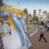 Zdjęcia Franciszka można kupić w Buenos  Aires wszędzie, także na centralnym placu  stolicy Argentyny – Plaza de Mayo