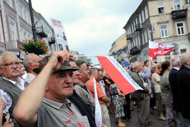 Pomnik Prezydenta RP odsłonięty