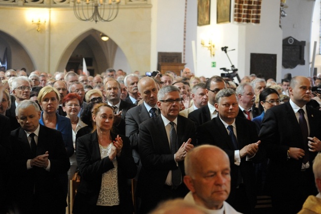 Pomnik Prezydenta RP odsłonięty