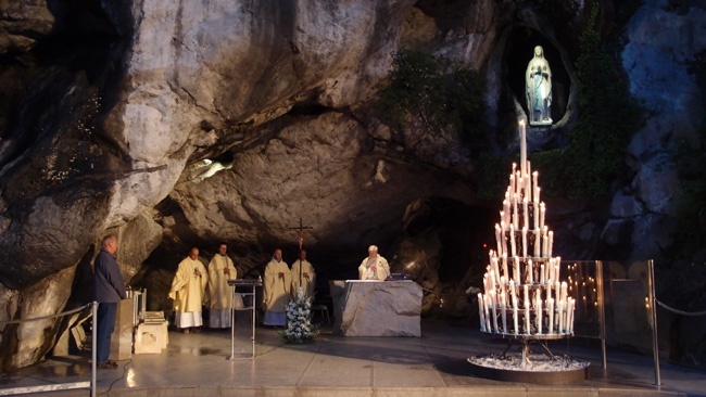 Piaski Nowe i WAJ Absolwent w Lourdes, La Salette i Fatimie