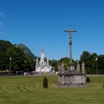 Piaski Nowe i WAJ Absolwent w Lourdes, La Salette i Fatimie