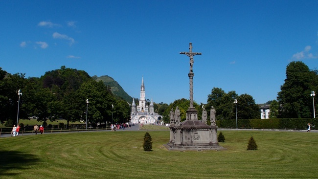 Piaski Nowe i WAJ Absolwent w Lourdes, La Salette i Fatimie