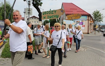 Z ulicy w góry - z Jezusem