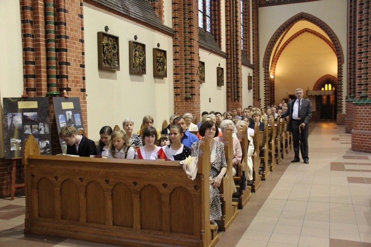 Relikwie Jana Pawła II w "Piotrze i Pawle"