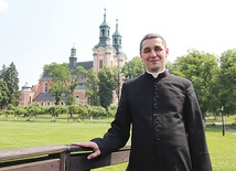  Ks. dr Paweł Łobaczewski pochodzi z Zielonej Góry. Sześć lat temu obronił doktorat z psychologii religii na Katolickim Uniwersytecie Lubelskim