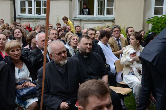 Kiko Argüello doktorem honoris causa KUL