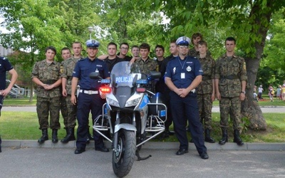 Uczniowie z Nowego Miasta na Policji w Legionowie