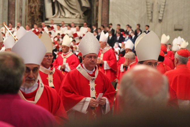 Metropolita wrocławski otrzymał paliusz z rąk papieża Franciszka