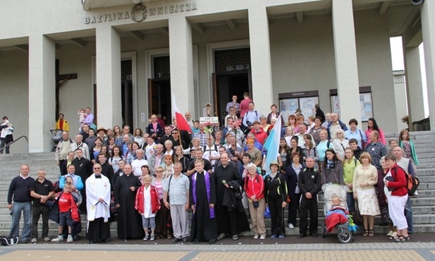 Z Radomia do Niepokalanowa szło stu pięćdziesięciu pątników