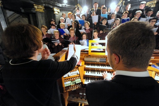 Akatyst w Strzegomiu