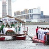  Abp Skworc przyznał, że po raz pierwszy odprawia Mszę św. w łodzi
