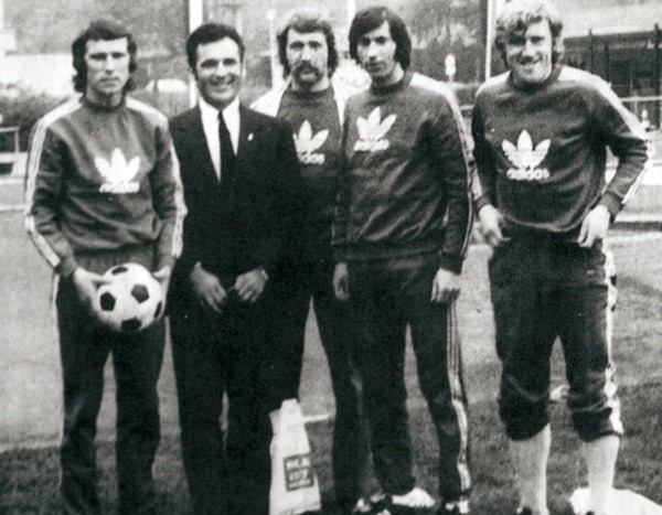  Ojciec Gamański podczas mundialu w Niemczech – 1974 r., w towarzystwie (od lewej) Kasperczaka, Szymanowskiego, Deyny i Gmocha