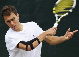 Janowicz zagra o finał Wimbledonu