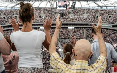 Jezus na Stadionie cz.1