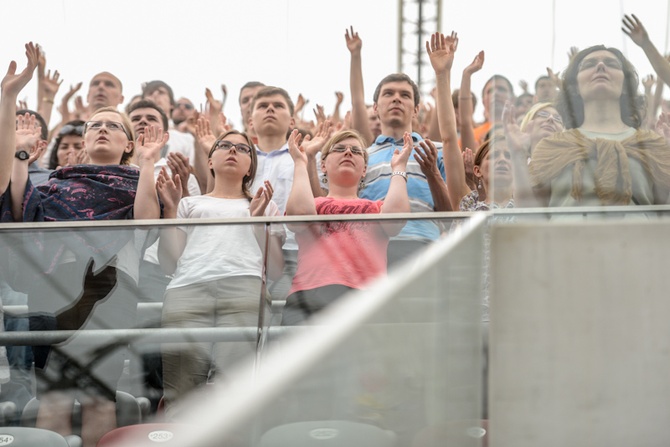 Jezus na Stadionie cz. 2