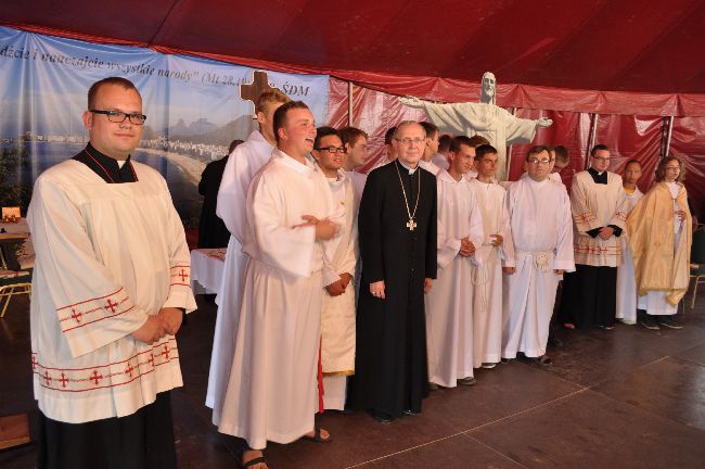 7 lipca. Służba liturgiczna ołtarza z Przasnysza i Płońska z bp. Piotrem Liberą