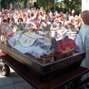 Setki wiernych witały relikwie św. Jana Bosko