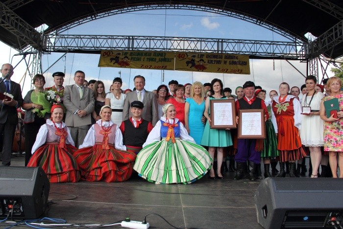 Zespół i GOK w Sannikach zostały wyróżnione medalami "Pro Masovia"