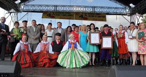 Zespół i GOK w Sannikach zostały wyróżnione medalami "Pro Masovia"