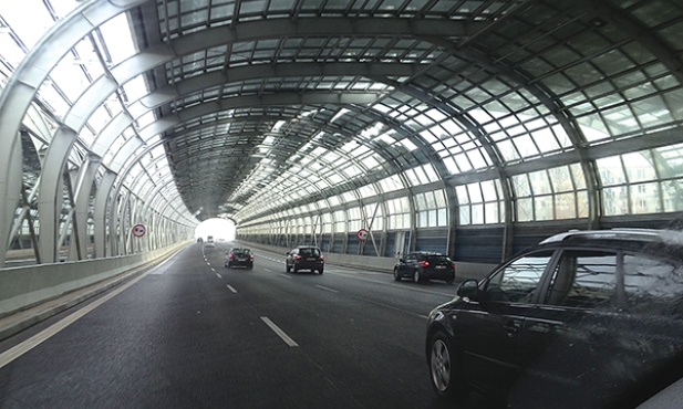  Najbardziej uciążliwy hałas generuje ruch drogowy. Ale miasto chce traktować ekrany akustyczne, najbardziej obniżające jego poziom, jako ostateczność