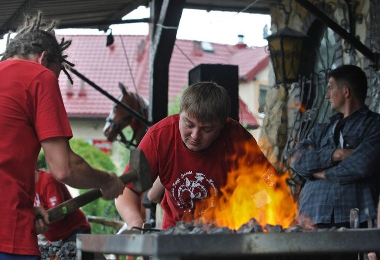 Warsztaty kowalstwa w Wojciechowie