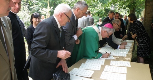 "Fałszywy ekologizm gardzi człowiekiem"