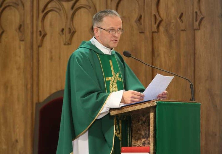 Ks. Lemański porozumiał się z Kurią