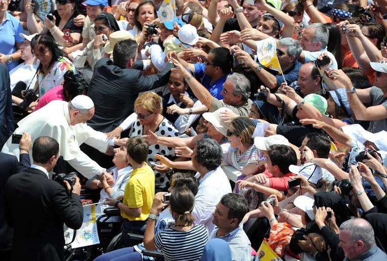 Franciszek zdobył serca młodzieży