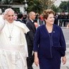 Papież podczas oficjalnego powitania